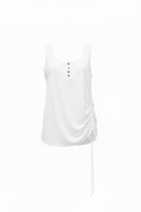 Blusa blanca sin mangas con botones al frente y drapeado al costado-1