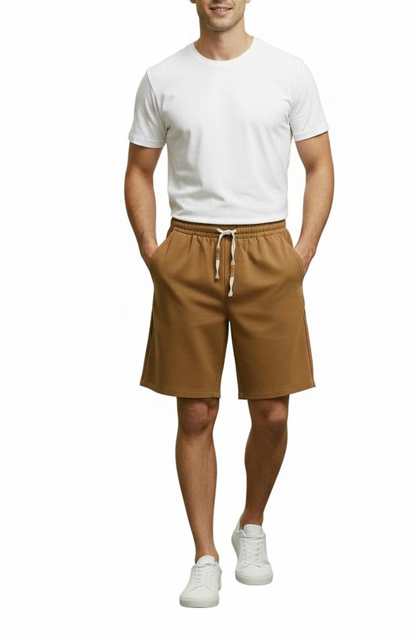 Short de lino beige con agujetas al frente y bolsillos