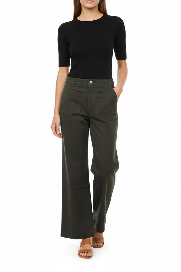 Pantalón de vestir verde olivo con bolsas al frente