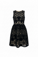 Vestido negro sin mangas de encaje grande terciopelo-1