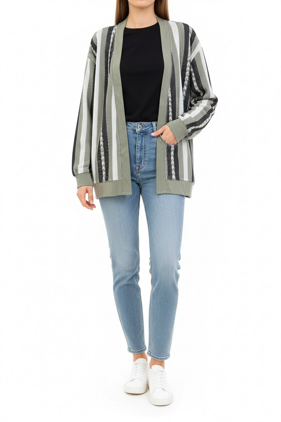 Suéter tipo cardigan verde con rayas