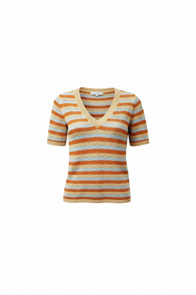 Blusa de punto a rayas naranja, con manga corta y cuello en V
