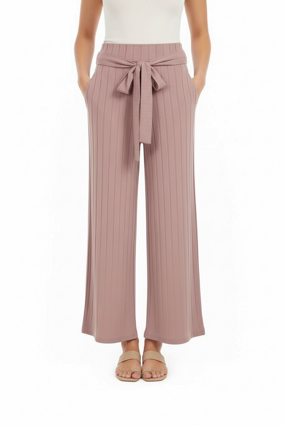 Pantalón rosa palo suelto corte ancho con cinto