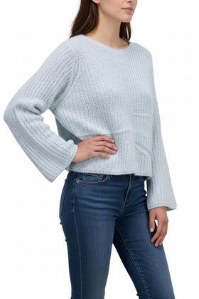 Blusa tipo suéter azul cielo, de manga acampanada - 0