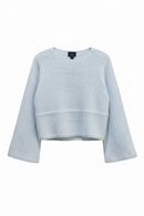 Blusa tipo suéter azul cielo, de manga acampanada-1