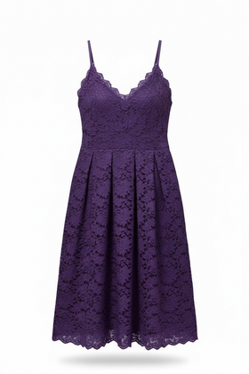 Vestido de encaje morado, tirante ajustable y escote en V