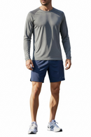 Playera deportiva de caballero manga larga, color gris claro, con patrón de rayas con negro-2